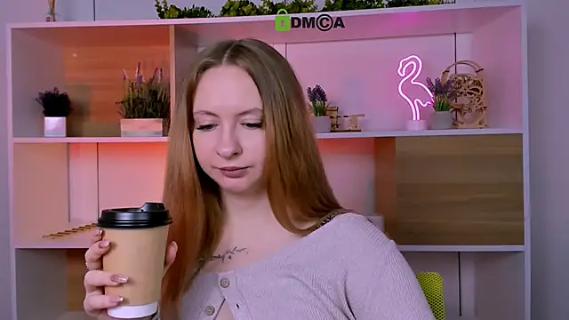 mila glow1 online show from November 11, 12:35 pm