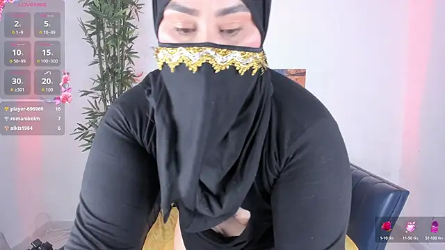 Snapshot of samanee_konn chatting on October 13, 7:49 pm samanee konn online show from October 13, 7:49 pm