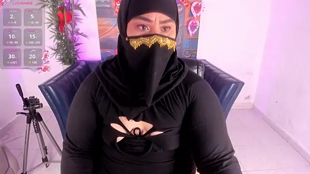 samanee konn online show from February 21, 7:03 pm