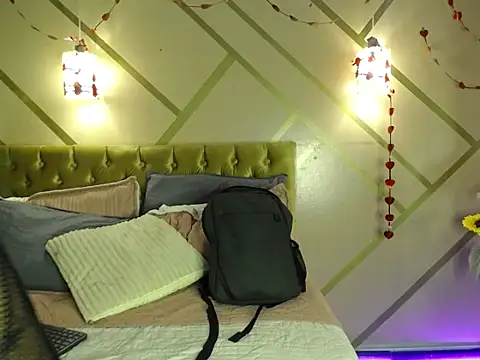 Snapshot of Emma_Carteer chatting on September 21, 12:48 pm Emma Carteer online show from September 21, 12:48 pm