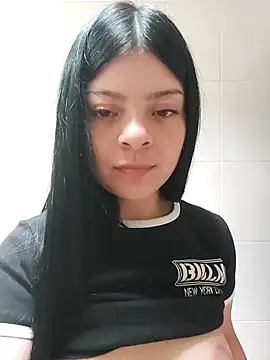 LunaJacobs online show from March 19, 8:13 pm