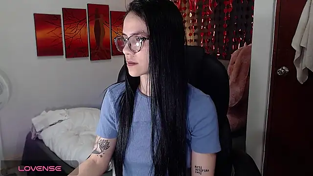 Snapshot of Ashley_olivares chatting on October 18, 2:14 am Ashley olivares online show from October 18, 2:14 am