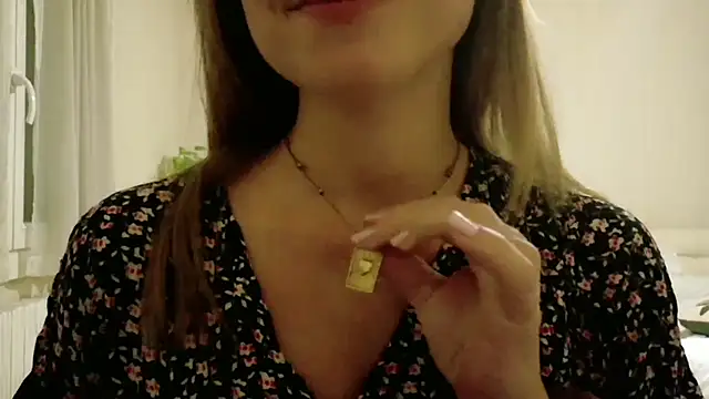 wonderalice31 online show from October 13, 7:16 pm