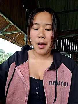 ALIENHR38 online show from March 24, 2:06 am