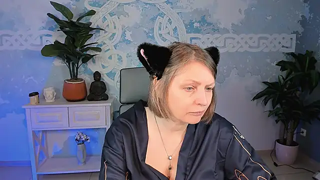 Snapshot of TiffanyBrauny chatting on September 21, 10:25 am TiffanyBrauny online show from September 21, 10:25 am