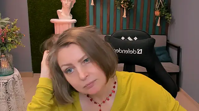 Snapshot of TiffanyBrauny chatting on September 11, 10:59 am TiffanyBrauny online show from September 11, 10:59 am