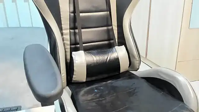 mapeees online show from October 25, 8:15 pm