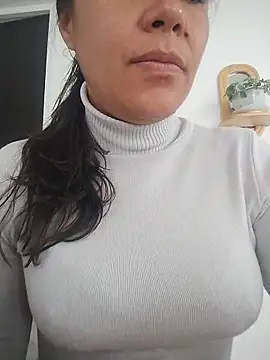 KittyHoleshot87 online show from April 8, 3:03 pm