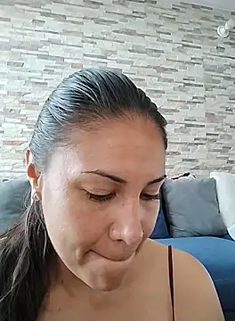 KittyHoleshot87 online show from September 18, 3:54 pm