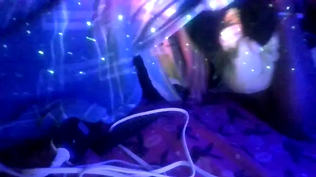 prettymaa online show from December 18, 6:07 am