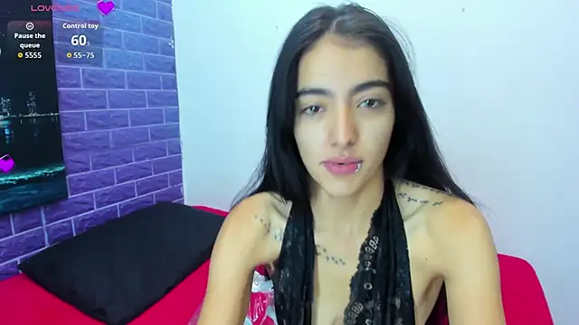 Snapshot of Cora_222 chatting on October 5, 11:15 am Cora 222 online show from October 5, 11:15 am
