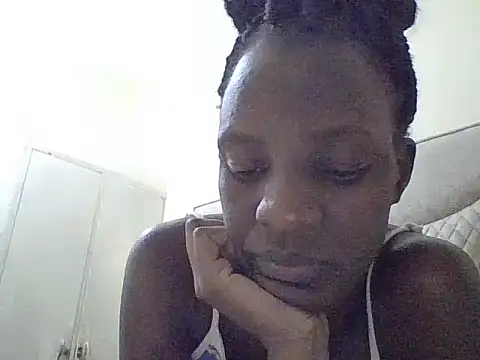 Snapshot of Lusty_Aliyah chatting on October 2, 8:36 pm Lusty Aliyah online show from October 2, 8:36 pm