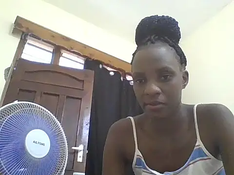 Snapshot of Lusty_Aliyah chatting on September 25, 12:48 pm Lusty Aliyah online show from September 25, 12:48 pm