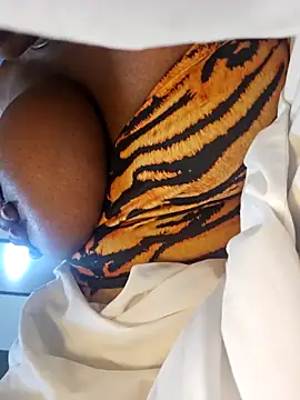 trickyOne online show from November 30, 11:53 pm