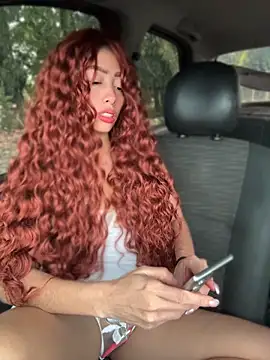roxyrougee online show from June 5, 8:59 pm