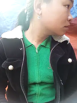 may-squirl online show from October 30, 2:25 am