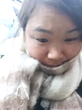 may-squirl online show from December 21, 10:08 am