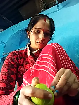 Jooli xx online show from February 6, 7:01 am