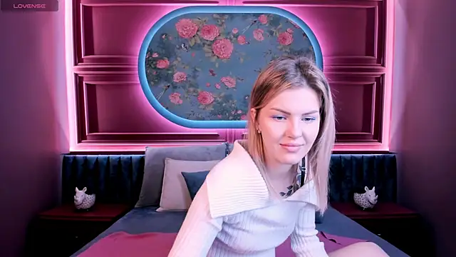 NaomiSol online show from October 9, 7:29 pm