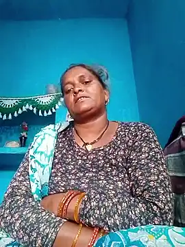 Snapshot of Ishwariya_Hatwal chatting on October 8, 2:27 am Ishwariya Hatwal online show from October 8, 2:27 am