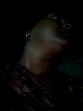 Snapshot of Ishwariya_Hatwal chatting on October 11, 11:40 pm Ishwariya Hatwal online show from October 11, 11:40 pm