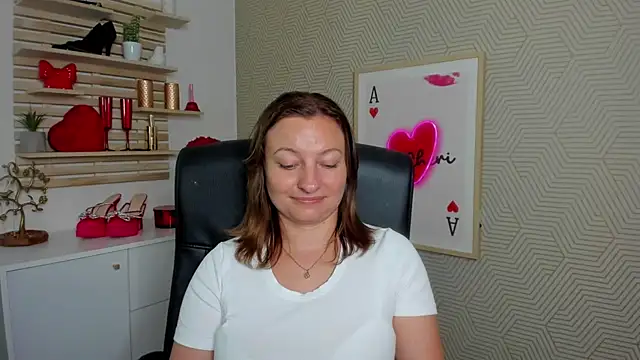 angelaSamt online show from July 15, 10:31 am