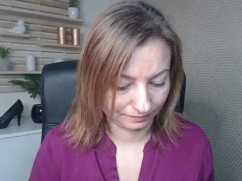 angelaSamt online show from September 30, 5:35 am