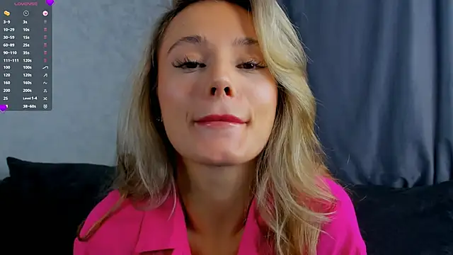 NaughtySeraphine online show from November 9, 6:09 am