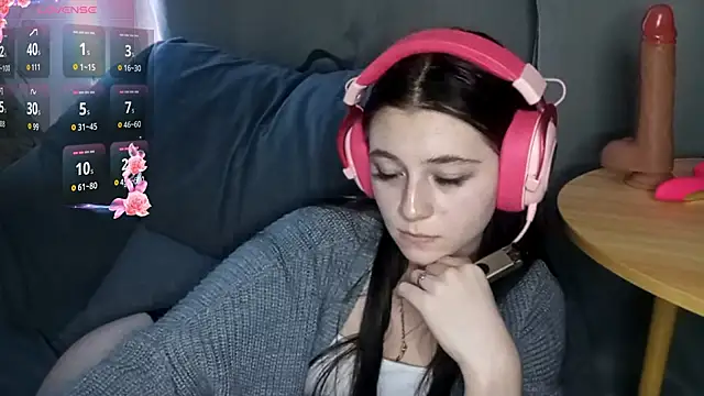 Sophiecuttie online show from October 16, 4:09 pm