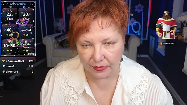 Kira Kenett online show from October 19, 9:55 am