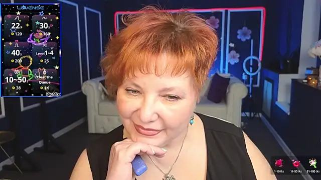 Snapshot of Kira_Kenett chatting on October 14, 7:33 am Kira Kenett online show from October 14, 7:33 am
