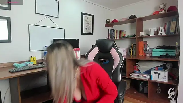 GretaVoss  online show from September 18, 10:08 pm