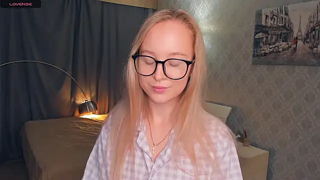 SoonMoor online show from November 7, 6:46 pm