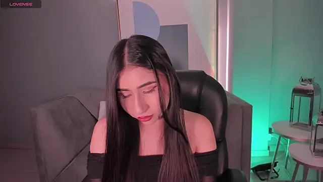 MayaMoretti  online show from March 21, 3:33 am