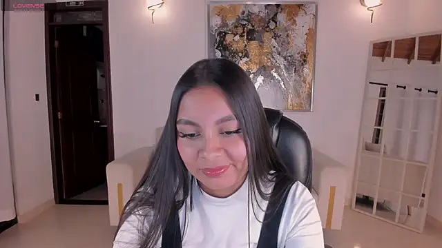 Snapshot of NinaBlum chatting on September 29, 12:05 am NinaBlum online show from September 29, 12:05 am