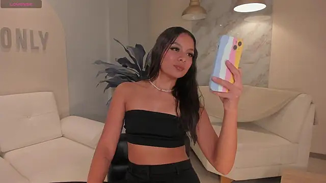 Snapshot of NinaBlum chatting on September 27, 8:05 pm NinaBlum online show from September 27, 8:05 pm