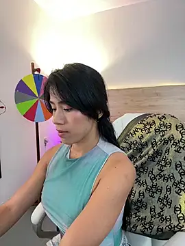 GinebraBrown online show from December 1, 6:43 pm