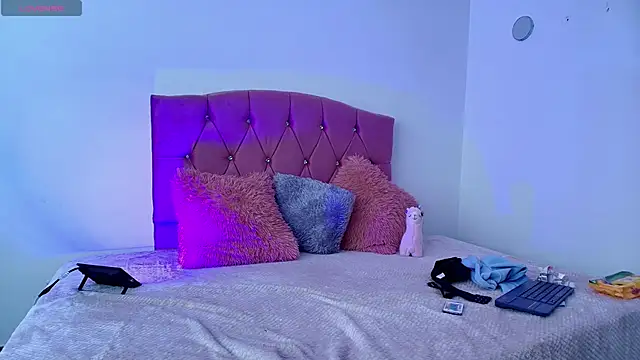 Ruby Whispers online show from October 27, 7:19 pm