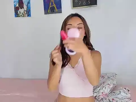 megan doll2123 online show from October 9, 1:43 am