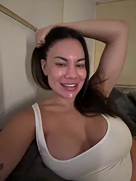 Snapshot of SweetMeiiii chatting on September 10, 8:31 pm SweetMeiiii online show from September 10, 8:31 pm