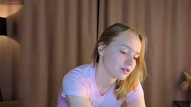 VinnieSerrano online show from October 25, 2:03 pm