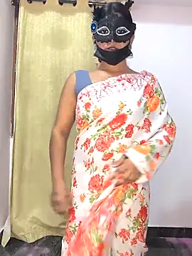 Family02 online show from February 9, 5:04 pm