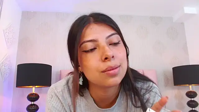 Snapshot of Maia_Reficco chatting on September 17, 2:04 pm Maia Reficco online show from September 17, 2:04 pm