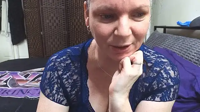 Snapshot of aussiepeaches chatting on September 16, 1:24 am aussiepeaches online show from September 16, 1:24 am