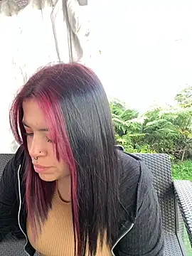Snapshot of Ross_Pink chatting on October 6, 12:11 pm Ross Pink online show from October 6, 12:11 pm