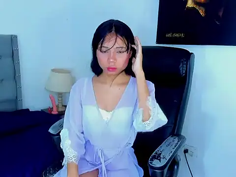 Snapshot of megan_rousexx chatting on September 18, 2:59 pm megan rousexx online show from September 18, 2:59 pm