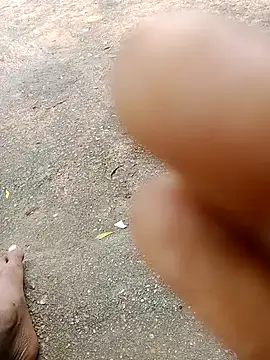 Snapshot of Shreyaaa_1 chatting on October 31, 3:52 am Shreyaaa 1 online show from October 31, 3:52 am