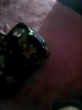 Snapshot of Shreyaaa_1 chatting on October 27, 12:55 pm Shreyaaa 1 online show from October 27, 12:55 pm