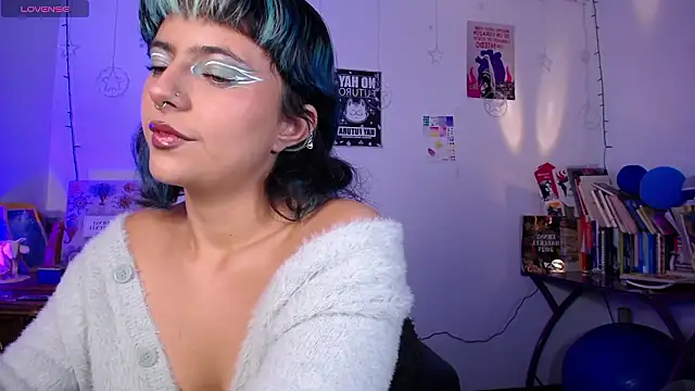 AlmaNanax online show from February 13, 1:18 am