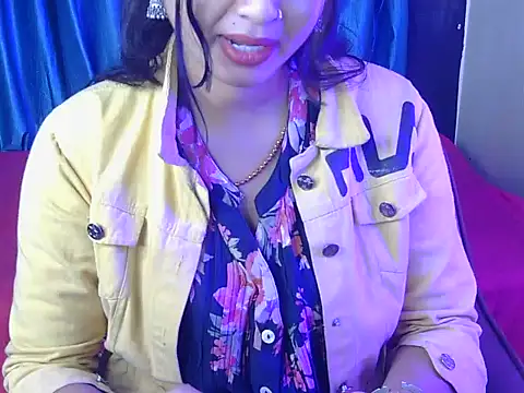 priya-kumari22 online show from December 14, 4:51 am